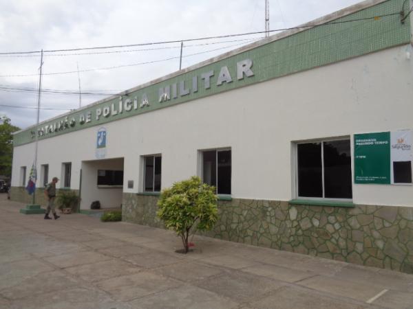 Lan house é vítima de assalto em Floriano