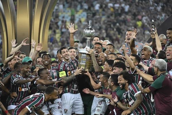 Fluminense &eacute; campe&atilde;o da Libertadores 2023.(Imagem: Andr&eacute; Dur&atilde;o / ge)