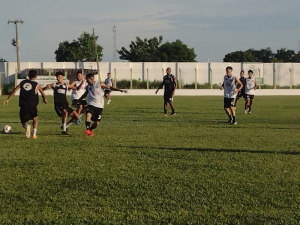 Corisabb&aacute; inicia pr&eacute;-temporada para 2024 com Fernando Agostini no comando da equipe(Imagem:FlorianoNews)