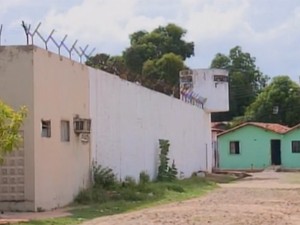 Dez internos fogem do Centro Educacional Masculino em Teresina
