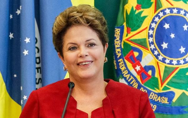 Comissão da OAB se posiciona contrária a pedido de impeachment de Dilma Rousseff