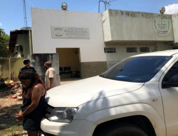 Homem é preso por se masturbar na frente de crianças no PI.(Imagem:Portalr10)