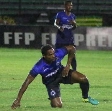 Fabiano pede responsabilidade contra Fla-PI e consciência para "gols bestas"