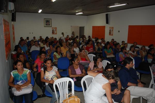 Professores e autoridades participam da abertura do Pacto Nacional pela Alfabetiza&ccedil;&atilde;o na Idade Certa.(Imagem:Valdemir Miranda)