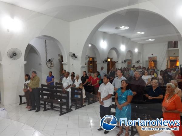 Anivers&aacute;rio de Bar&atilde;o de Graja&uacute; &eacute; comemorado com missa festiva.(Imagem:FlorianoNews)