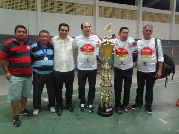 Jerumenha fatura taça do Campeonato de Futsal Férias de Inverno