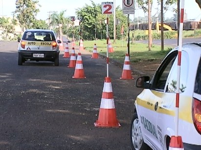 Bancas itinerantes agilizam exames práticos do Detran no interior do Estado