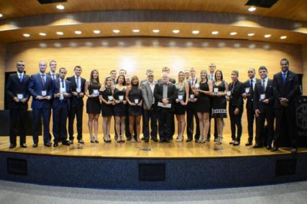 Integrantes do quadro de árbitros da Fifa de 2017.(Imagem:Lucas Figueiredo/CB)