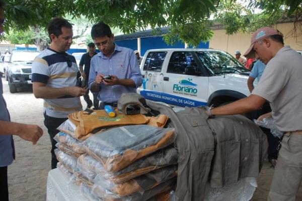 O kit &eacute; composto por uma cal&ccedil;a, camisa, bolsa e protetor solar.(Imagem:Waldemir Miranda)