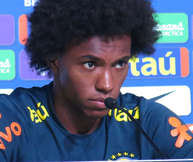 Willian destaca evolução do Brasil na Copa e elogia belgas