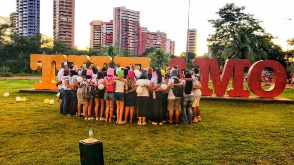 Um abra&ccedil;o, uma palavra amiga, pode auxiliar neste momento.(Imagem:Sayonara Lima/CAPS Infanto Juvenil)