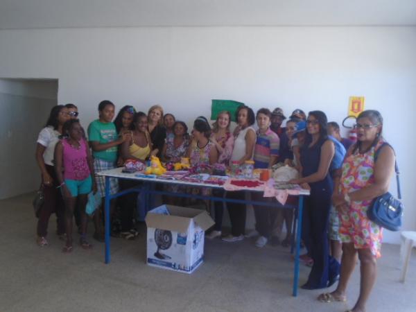 M&ecirc;s do Folclore &eacute; encerrado com atividades no Complexo Comercial do Cruzeiro.(Imagem:FlorianoNews)