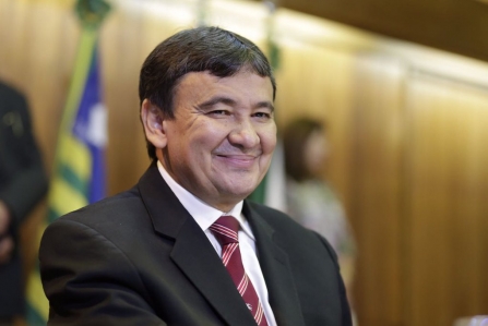Deputados aprovam viagem do governador aos Estados Unidos