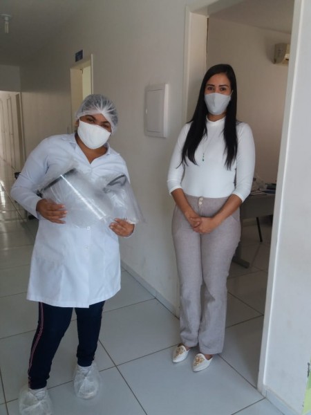Universidade Federal do Piauí doa máscaras face shilds à Secretaria de Saúde de Floriano