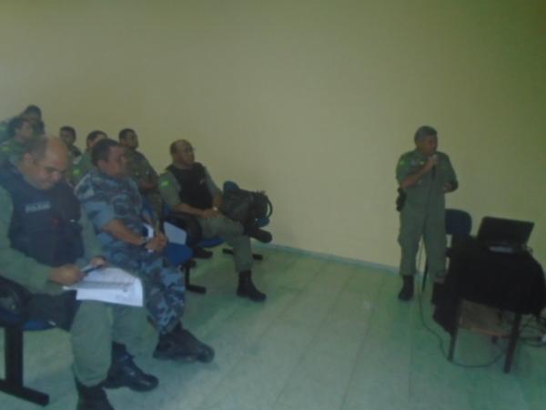 Encontro de Comandantes do serrado piauiense &eacute; realizado em Floriano.(Imagem:FlorianoNews)