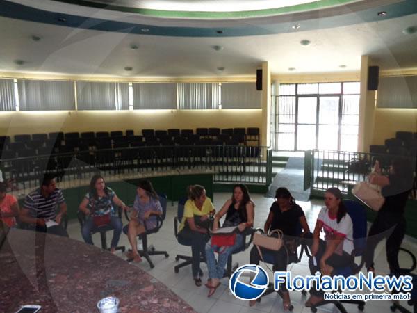 Relator da CCJ se reúne com enfermeiros e técnicos em enfermagem de Floriano.(Imagem:FlorianoNews)