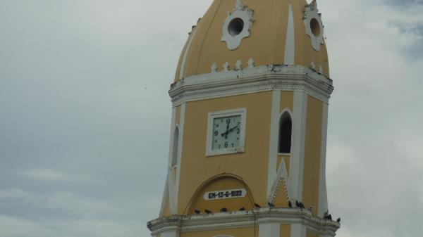 Rel&oacute;gio da Catedral S&atilde;o Pedro de Alc&acirc;ntara.(Imagem:FlorianoNews)