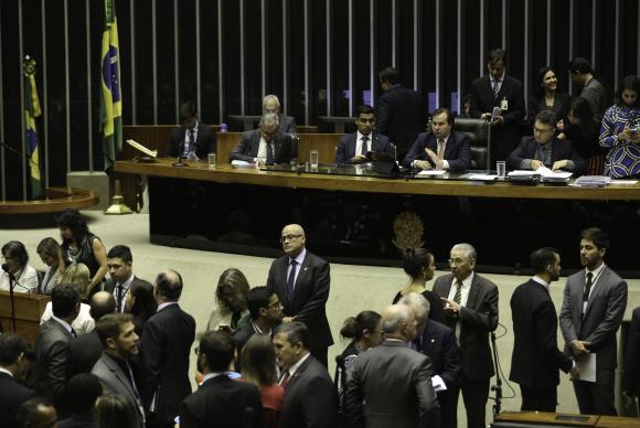 Reformas, denúncias e delações; relembre fatos políticos de 2017