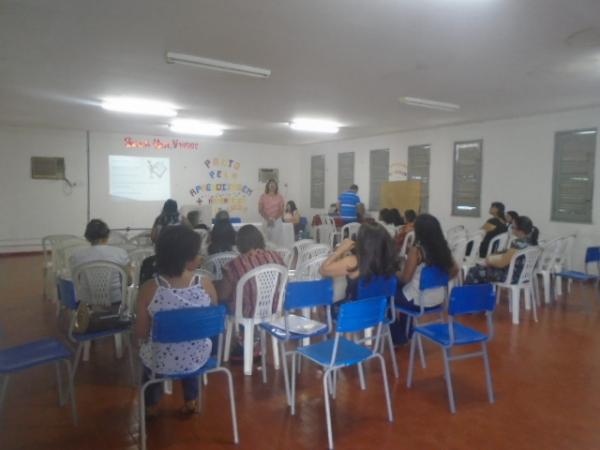10ª GRE sedia seminário de avaliação do projeto Chão da Escola em Floriano.(Imagem:FlorianoNews)