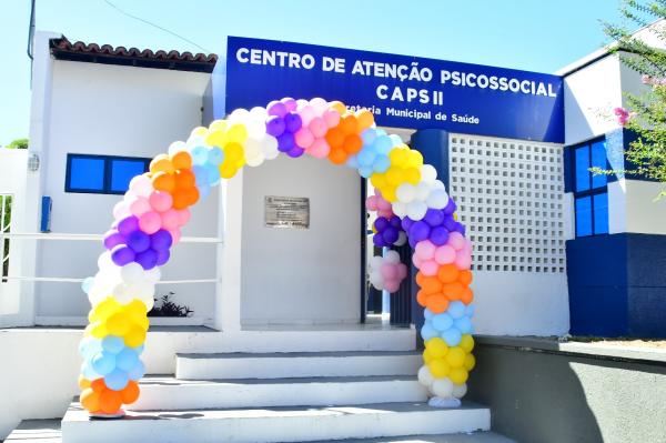 Vereadores marcam presença em entrega de reformas pelos 129 anos de Floriano.(Imagem:Secom)