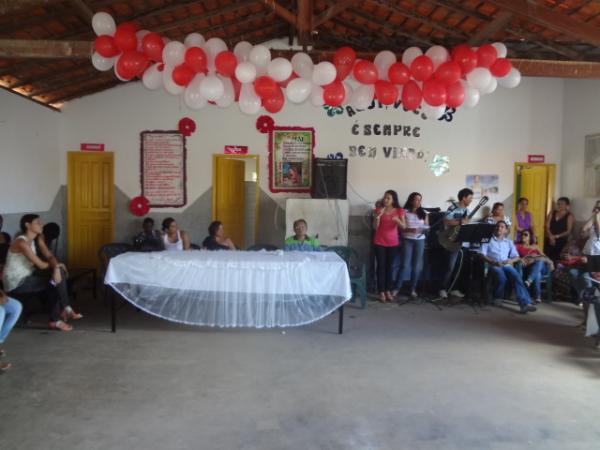 Escolas Municipais de Floriano realizam festa para M&atilde;es.(Imagem: FlorianoNews)
