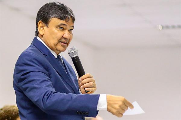 Governador diz que proposta de Bolsonaro é pequena e defende reforma tributária