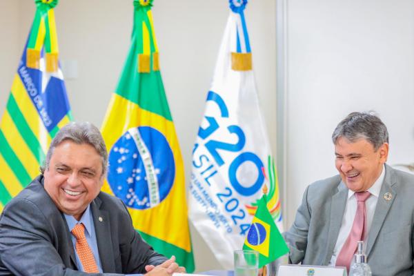 J&uacute;lio Arcoverde destaca parceria com Wellington Dias para fortalecer a assist&ecirc;ncia social no Piau&iacute; (Imagem:Roberta Aline/MDS)