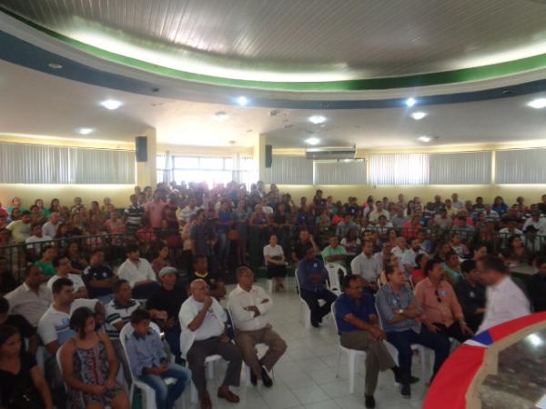 Coligação "Vamos juntos Floriano" pede cancelamento de debate em Floriano