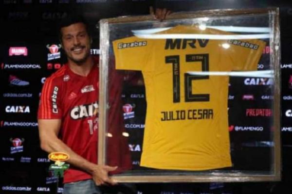 Julio Cesar se despede: