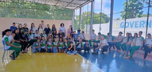 Projeto de educação ambiental mobiliza estudantes e distribui quase 700 mudas no norte do Piauí(Imagem:Ascom Semarh)