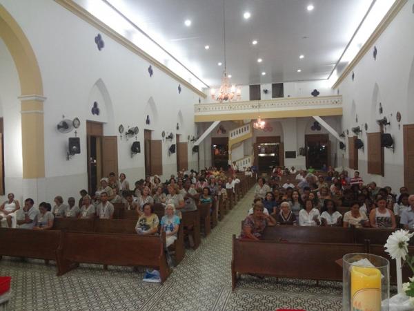 Procissão marcou encerramento dos festejos de Nossa Senhora do Carmo em Floriano.(Imagem:FlorianoNews)