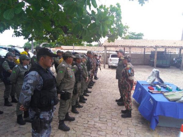 Comandante Geral da PM faz entrega de equipamentos para Batalhão de Floriano