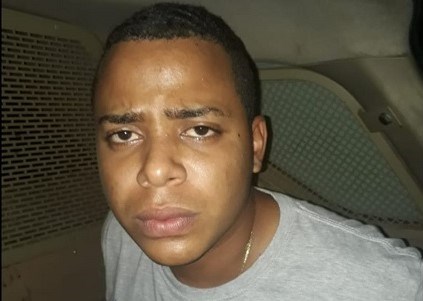 Jovem é preso após roubo a transeunte em Floriano
