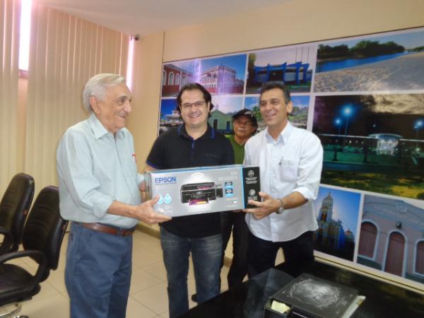 Id&iacute;lio Macedo, Marcos Veras e Prefeito Gilberto J&uacute;nior.(Imagem:FlorianoNews)