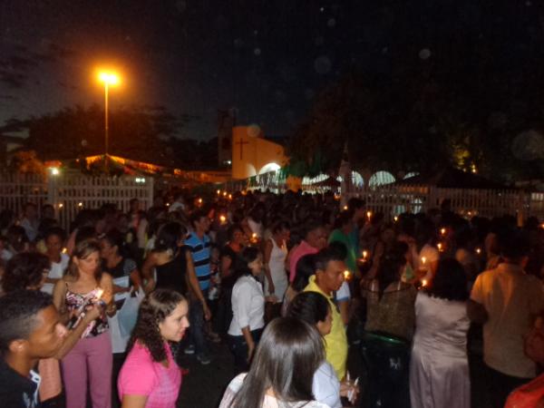 Procissão e missa encerraram os festejos de Nossa Senhora das Graças em Floriano