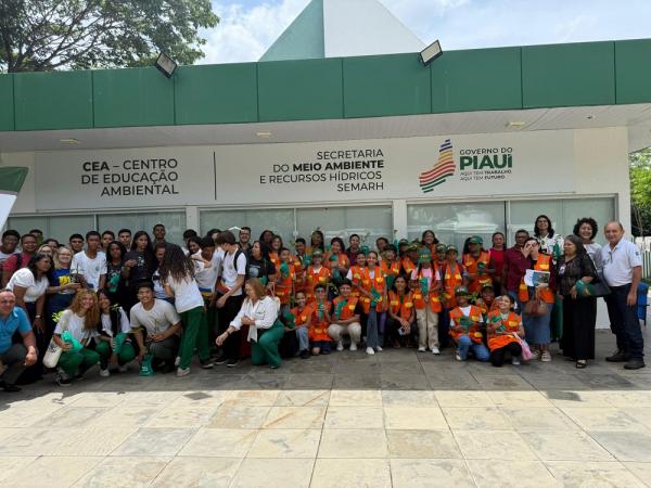 Escolas públicas do Piauí mostram, na prática, como cuidar do futuro em ação de educação ambiental(Imagem:Ascom Semarh)