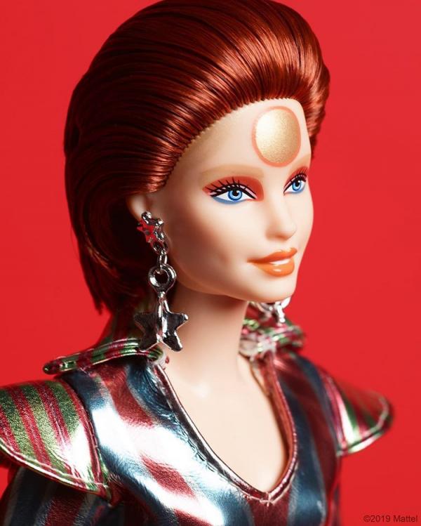 Barbie homenageia David Bowie e o resultado é incrível