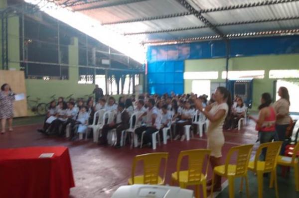 Escola Pequeno Pr&iacute;ncipe realiza cerim&ocirc;nia de entrega de medalhas e premia&ccedil;&atilde;o da OBA.(Imagem:FlorianoNews)