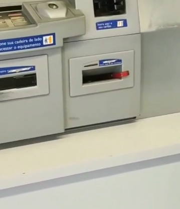 PM prende dois suspeitos de instalar "chupa-cabra" em caixa eletrônico em Paulistana