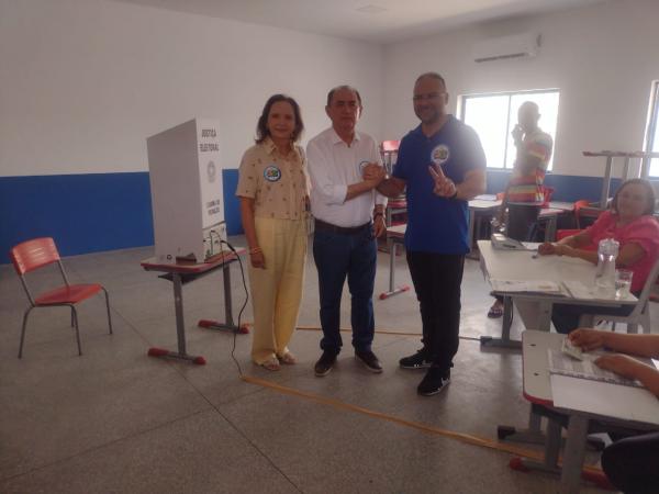 Candidatos Ant&ocirc;nio Reis e Joab Curvina da Coliga&ccedil;&atilde;o 