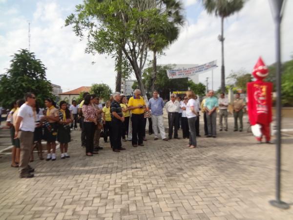 Hemocentro realiza campanha de Doa&ccedil;&atilde;o de Sangue em Floriano.(Imagem:FlorianoNews)