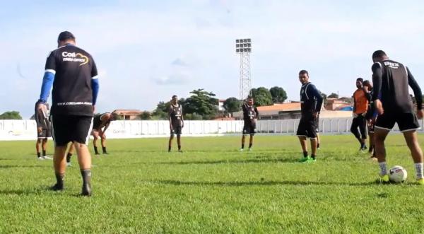 Treino do Corisabb&aacute; (Imagem:Nova TV Floriano)