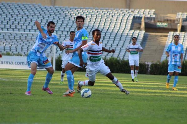 Olho no inimigo: Wink quer sufocar River-PI em jogo e cobra sufoco