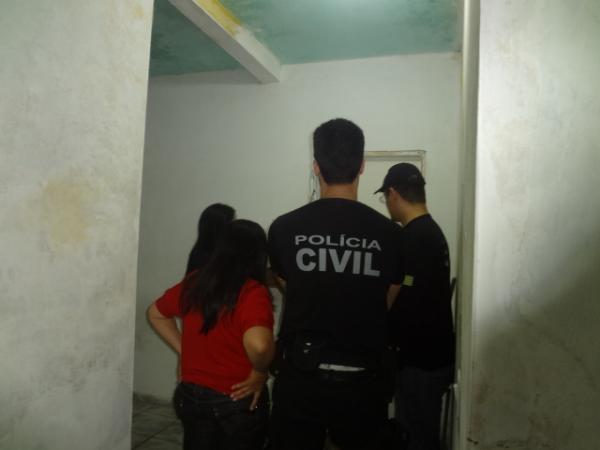 Pol&iacute;cia Civil e Conselho Tutelar realizaram vistorias nos mot&eacute;is de Floriano.(Imagem:FlorianoNews)