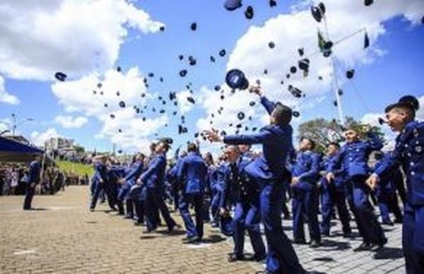 Aeronáutica reabre concurso para 180 vagas de cadetes do ar