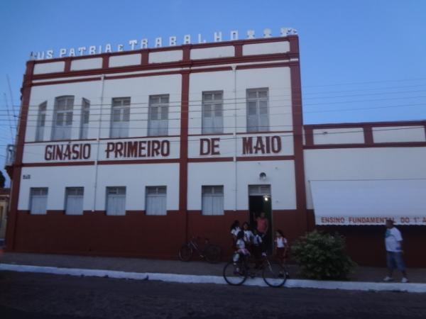 Suspenso tradicional festejo do Gin&aacute;sio Primeiro de Maio .(Imagem:FlorianoNews)
