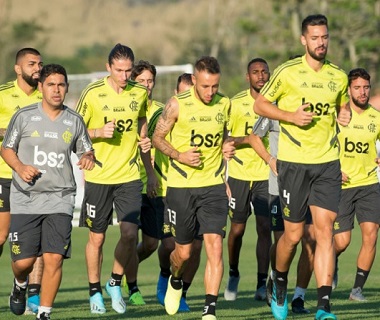Flamengo no Maracanã e Santos em Chapecó lutando pela liderança