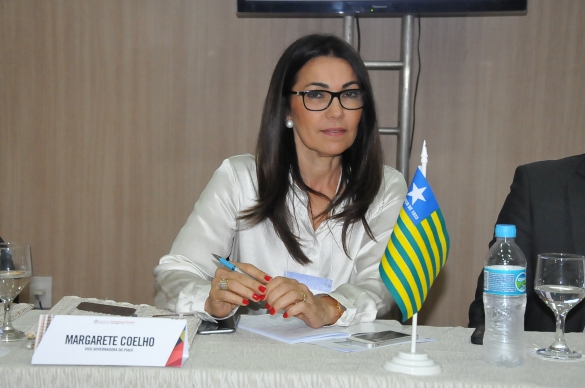 Governadora anuncia obras em São Raimundo Nonato