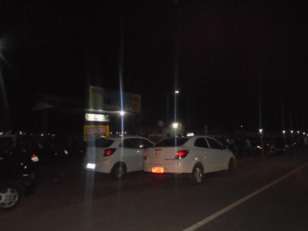 Automóvel é furtado de estacionamento no Parque de Exposição de Floriano