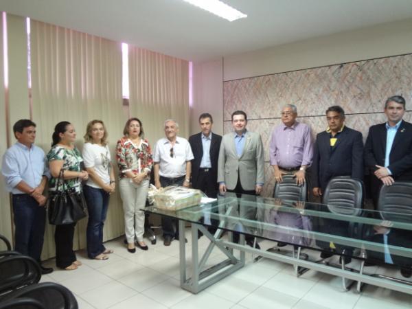 Reunião cela parceria entre Rotary e Prefeitura de Floriano.(Imagem:FlorianoNews)